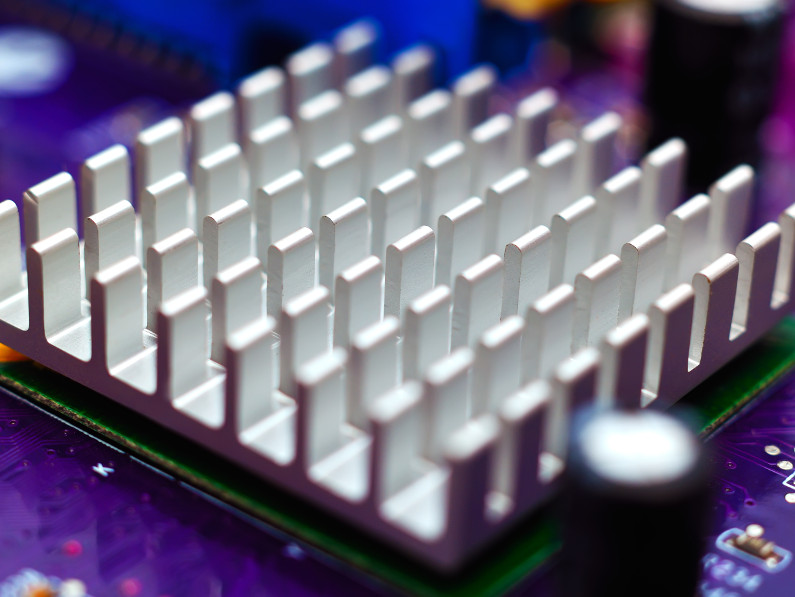 chipset-heat-sink.jpg