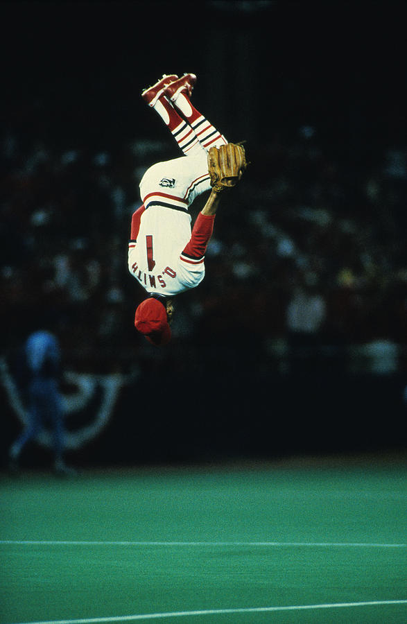 ozzie-smith-ronald-c-modra-sports-imagery.jpg