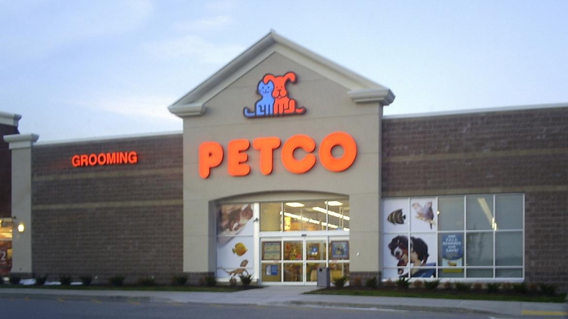 Petco_store.jpg