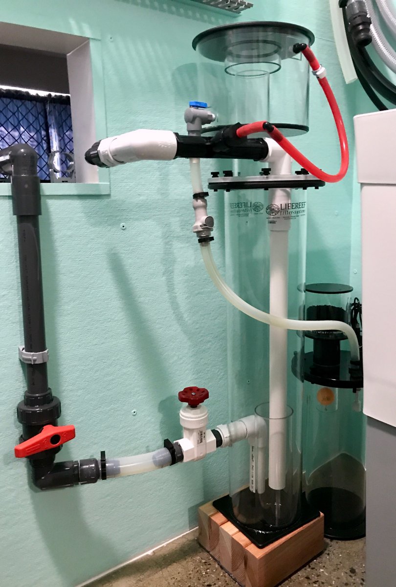 Protein Skimmer Setup - 1.jpg