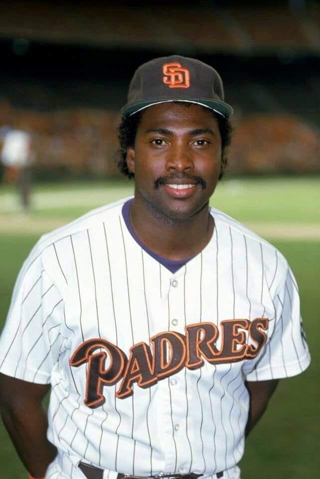 Tony-gwynn-padres.jpg