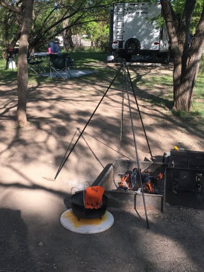 CampCookin_Tripod2.jpg