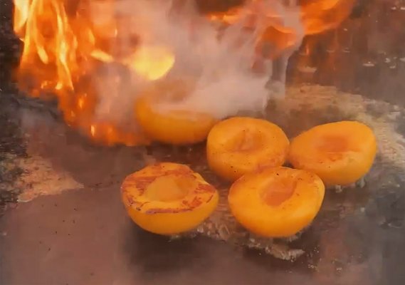 Peach-Flambe.jpg