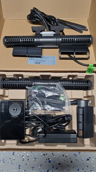 FS: Maxspect Gyre XF-350 dual pumps