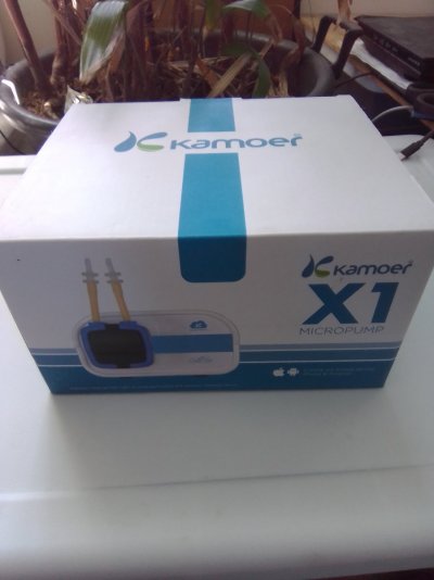 Kamoer X-1 Bluetooth Dosing Pump and Sicce Syncra 1.5