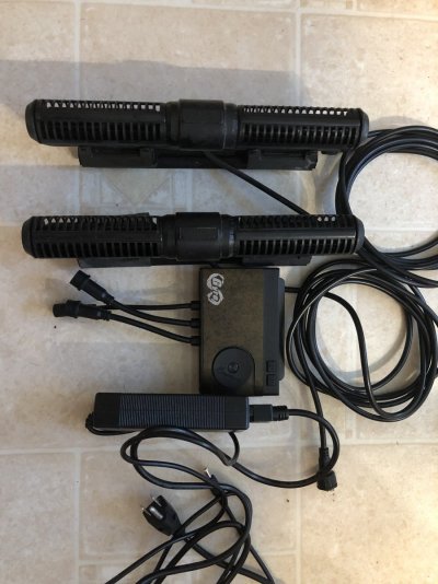 Maxspect Gyre XF250’s with Controller