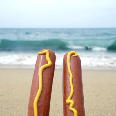 legs-or-hot-dogs18.jpg