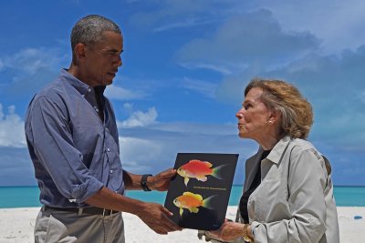 02_obama_fish.adapt.1190.1.jpg