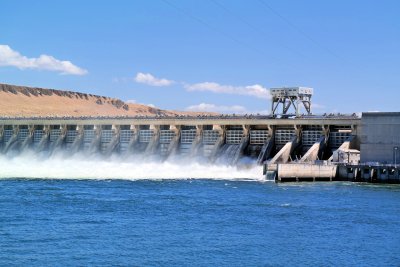 dam-929406_1920.jpg