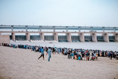 barrier-blue-sky-body-of-water-1259923.jpg