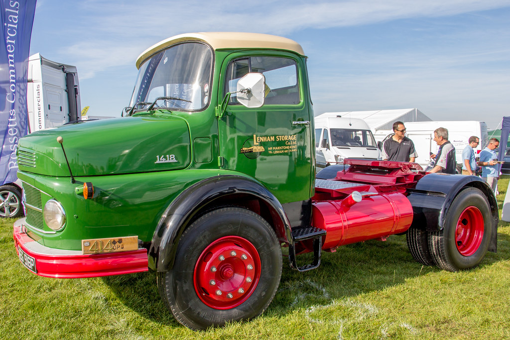 Mercedes 1418 Lorry | Kevin Jeffery | Flickr